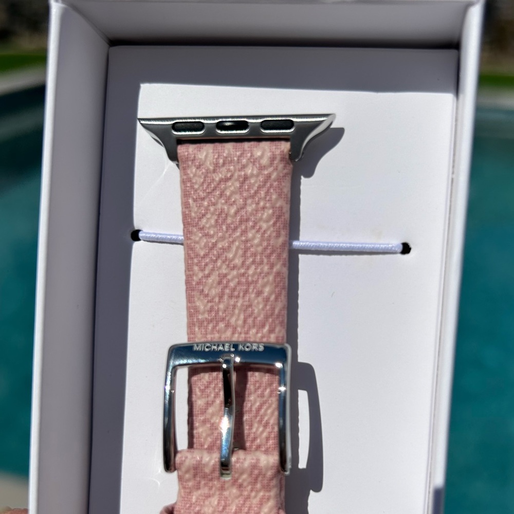 Michael Kors Access Apple Watch Band 38MM/40MM Micro PVC - Picture 9 of 17